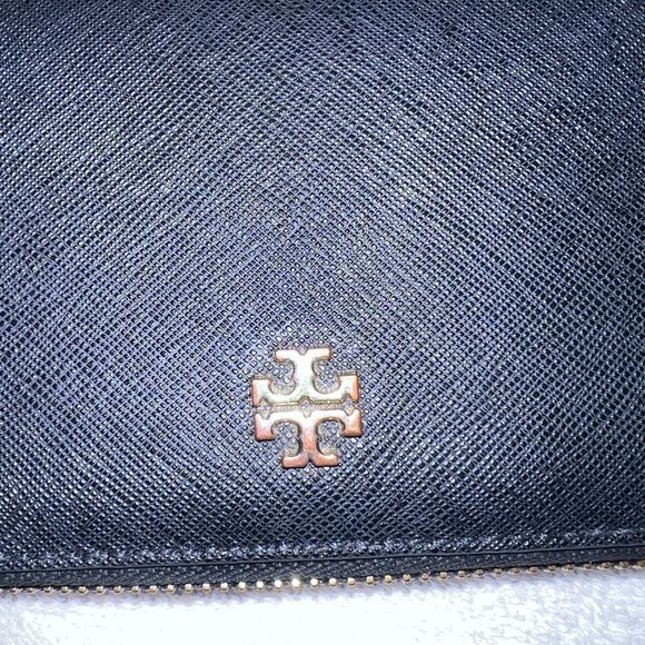 Tory Burch Large Black Zip Robinson leather Wallet 8.5 x 4 - Picture 3 of 6